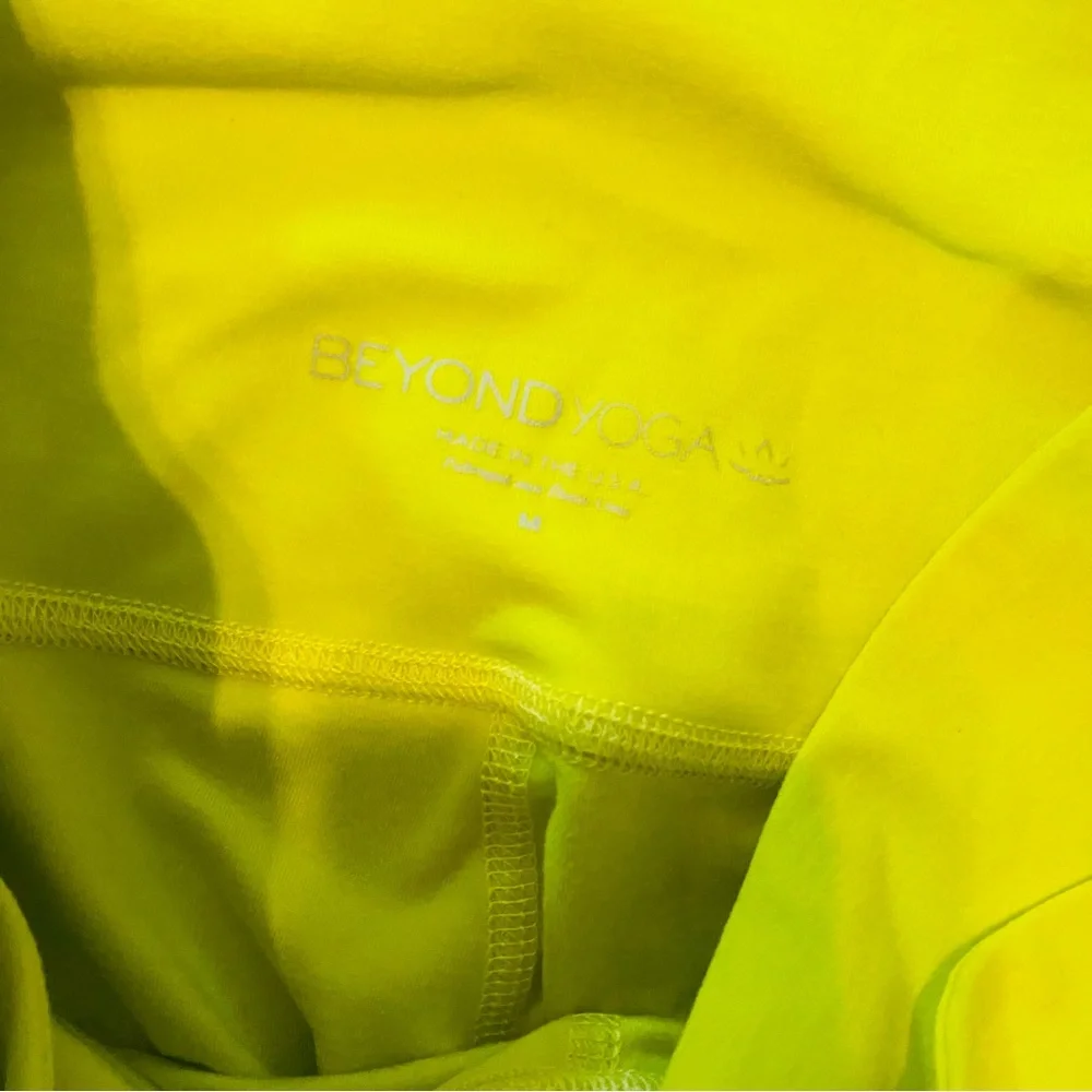 Beyond Yoga sleek high